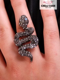 Velký prsten s kamínky - Diamond Snake