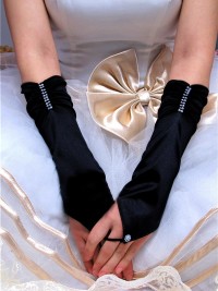 Dámské sexy saténové rukavice s kamínkem- Černá