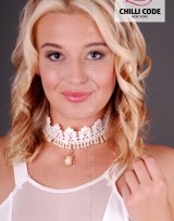 Stylový krajkový náhrdelník - White Pearl